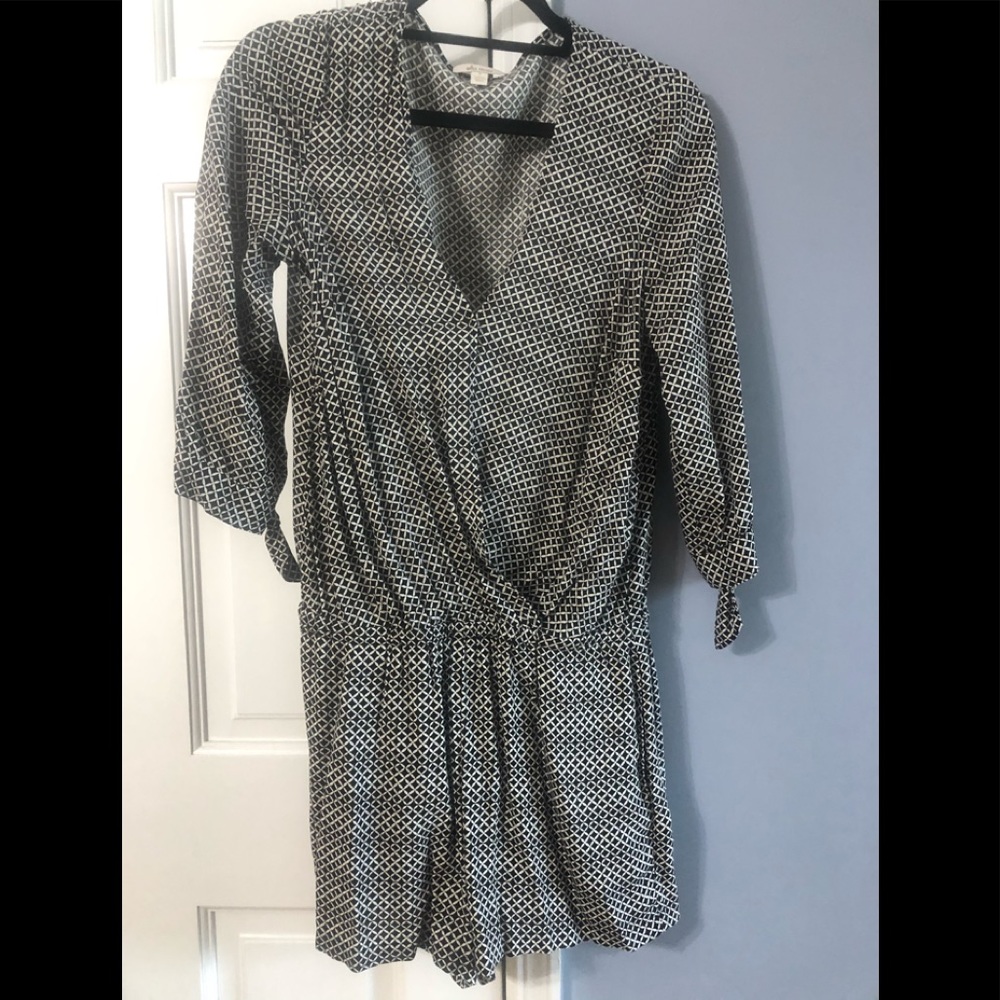 Ella Moss 3/4 sleeve, v-neck Romper- Med